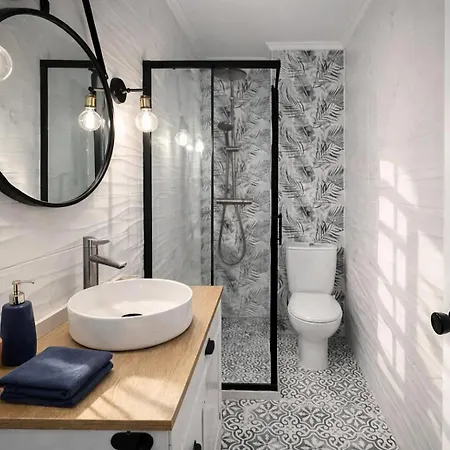 - Sea View Apartamento